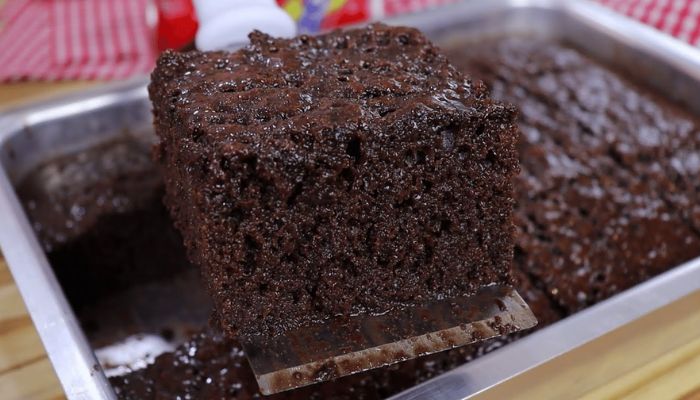 Bolo de Chocolate Molhadinho